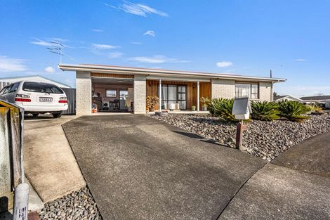 Photo of property in 1/17 Townshend Crescent, Greenmeadows, Napier, 4112