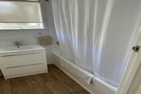 Photo of property in 1/8 Evelyn Place, Hillcrest, Auckland, 0627