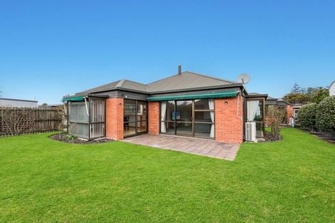 Photo of property in 30a Taylors Avenue, Bryndwr, Christchurch, 8052