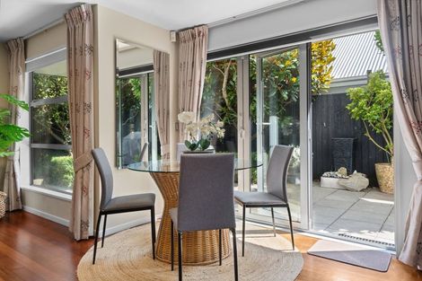 Photo of property in 55 Springfield Road, St Albans, Christchurch, 8014