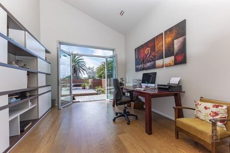 Photo of property in 175 Hanham Road, Kumeu, 0891