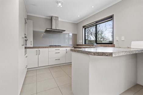 Photo of property in 20 Briar Rose Court, Huntington, Hamilton, 3210