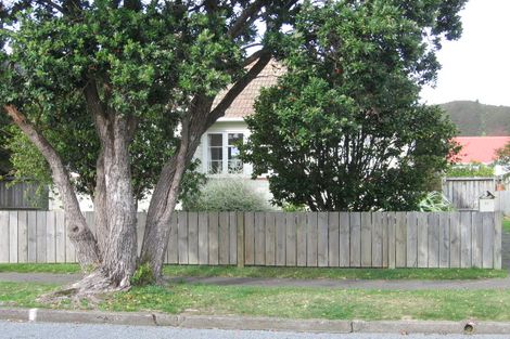 Photo of property in 38 Hunter Street, Taita, Lower Hutt, 5011