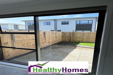 Photo of property in 7 Kaokao Lane, Mangere, Auckland, 2022