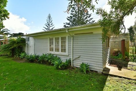 Photo of property in 425 Hibiscus Coast Highway, Orewa, 0931