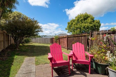 Photo of property in 23b Thorburn Avenue, Red Beach, 0932