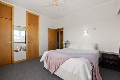 Photo of property in 13 Russleigh Drive, Dinsdale, Hamilton, 3204