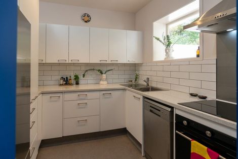 Photo of property in 15u2 Upper Lewisville Terrace, Thorndon, Wellington, 6011