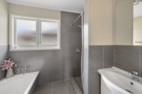 Photo of property in 58a Murphy Road, Taradale, Napier, 4112