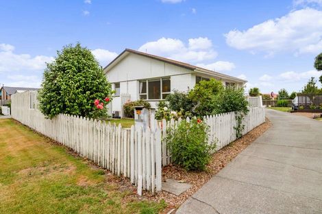 Photo of property in 9 Woodcote Avenue, Hornby, Christchurch, 8042