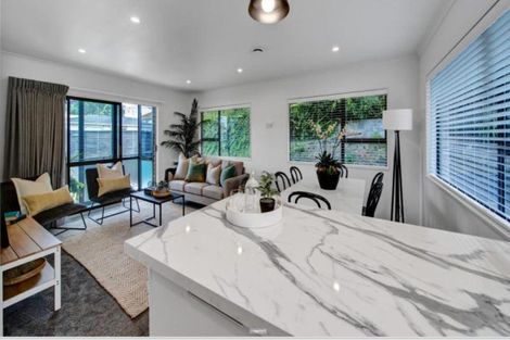 Photo of property in 77a Tukapa Street, Westown, New Plymouth, 4310