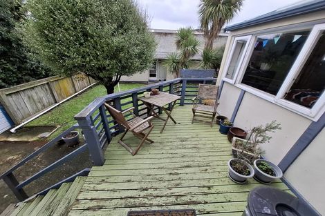 Photo of property in 25 Myrtle Crescent, Mount Cook, Wellington, 6021
