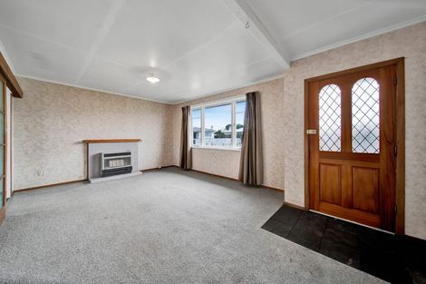Photo of property in 21 Pacey Avenue, Hawera, 4610