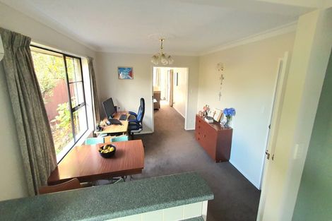 Photo of property in 3 Greystoke Lane, Avonhead, Christchurch, 8042