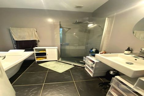 Photo of property in 55 Titirangi Road, New Lynn, Auckland, 0600