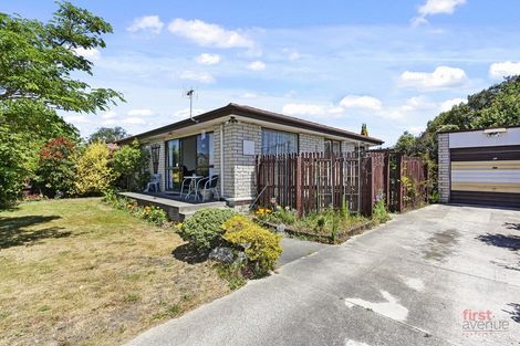 Photo of property in 71 Royal Park Drive, Parklands, Christchurch, 8083
