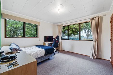 Photo of property in 32 Rata Street, Tokomaru, Palmerston North, 4474