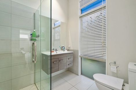 Photo of property in 10 Mcleod Avenue, Wanaka, 9305