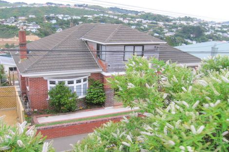 Photo of property in 6 Mills Road, Brooklyn, Wellington, 6021