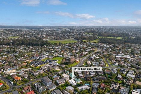 Photo of property in 2/173 East Coast Road, Castor Bay, Auckland, 0620