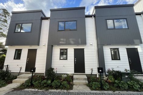 Photo of property in 53 Raupeti Lane, Henderson, 0612