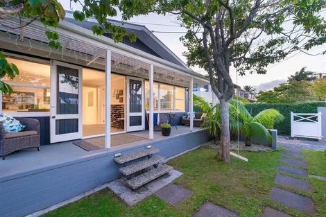 Photo of property in 1 Frater Avenue, Milford, Auckland, 0620