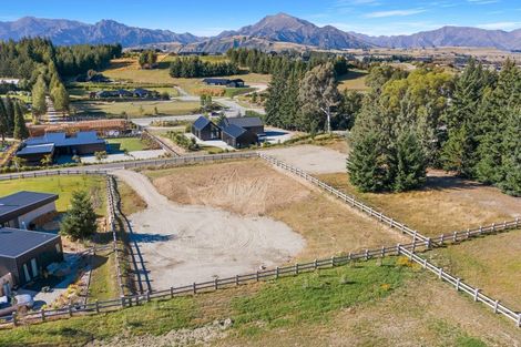 Photo of property in 7 Mcrae Rise, Wanaka, 9305