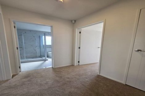 Photo of property in 37 Claude Road, Hillpark, Auckland, 2102