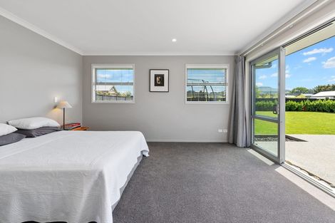 Photo of property in 6 Shearwater Lane, Point Wells, 0986