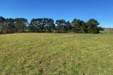 Photo of property in 82 Jacksons Road, Koputaroa, Shannon, 5575