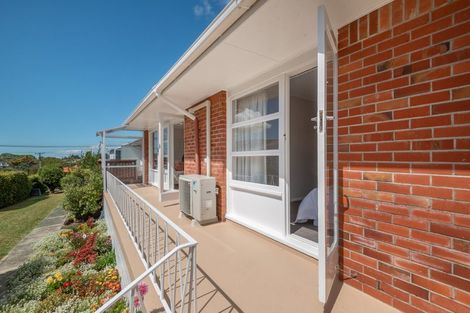 Photo of property in 1/5 Onepoto Road, Hauraki, Auckland, 0622