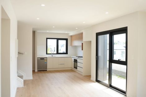 Photo of property in 61 Taukahiwi Road, Pukekohe, 2120