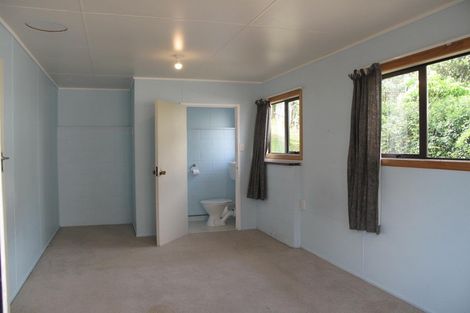 Photo of property in 136 Karaka Road, Thames, 3500