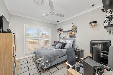 Photo of property in 115 Mclarin Road, Glenbrook, Waiuku, 2681