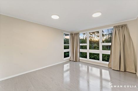 Photo of property in 18 Grandison Crescent, New Lynn, Auckland, 0600