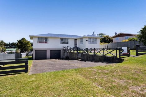 Photo of property in 17 Suther Street, Waverley, 4510