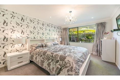 Photo of property in 439 Memorial Avenue, Burnside, Christchurch, 8053