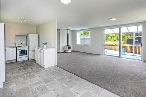 Photo of property in 124 Mckellar Place, Whangamata, 3620