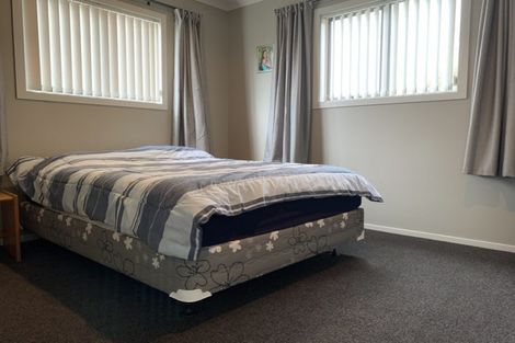 Photo of property in 8 Porritt Place, Waipukurau, 4200