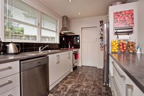 Photo of property in 13 James Street, Glenfield, Auckland, 0629