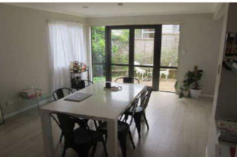 Photo of property in 26a/2 Dallinghoe Crescent, Milford, Auckland, 0620