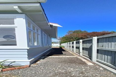 Photo of property in 195 South Road, Hawera, 4610