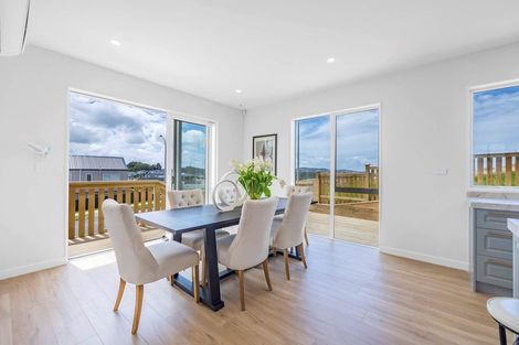 Photo of property in 42 Takurua Terrace, Orewa, 0931
