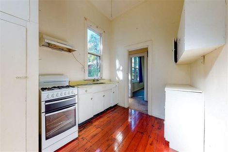 Photo of property in 33 Nairn Street, Mount Cook, Wellington, 6011