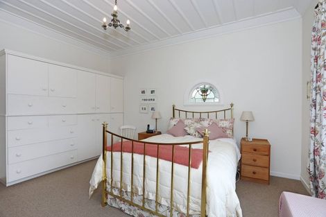 Photo of property in 12 Wanganui Road, Marton, 4710