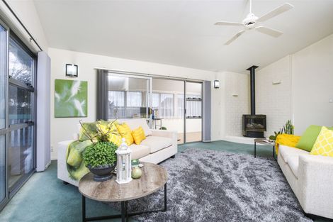 Photo of property in 3 Malmo Place, Massey, Auckland, 0614