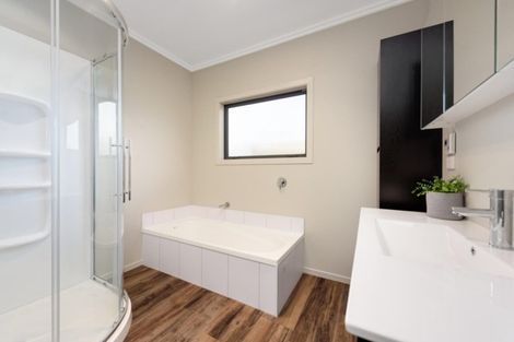 Photo of property in 17 Margaret Road, Bellevue, Tauranga, 3110