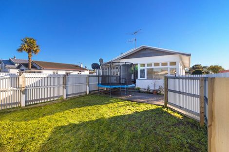 Photo of property in 28a&b Tudor Street, Motueka, 7120