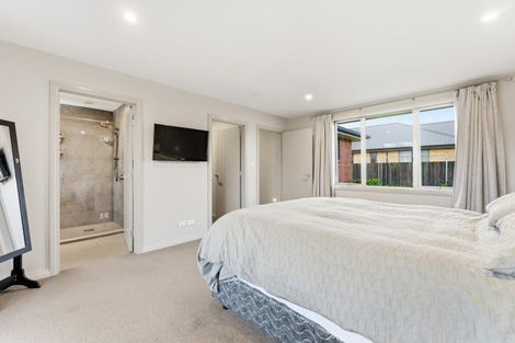 Photo of property in 16 Fenty Place, Mosgiel, 9024