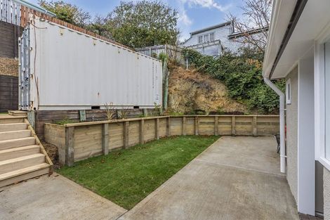 Photo of property in 112b Newlands Road, Newlands, Wellington, 6037